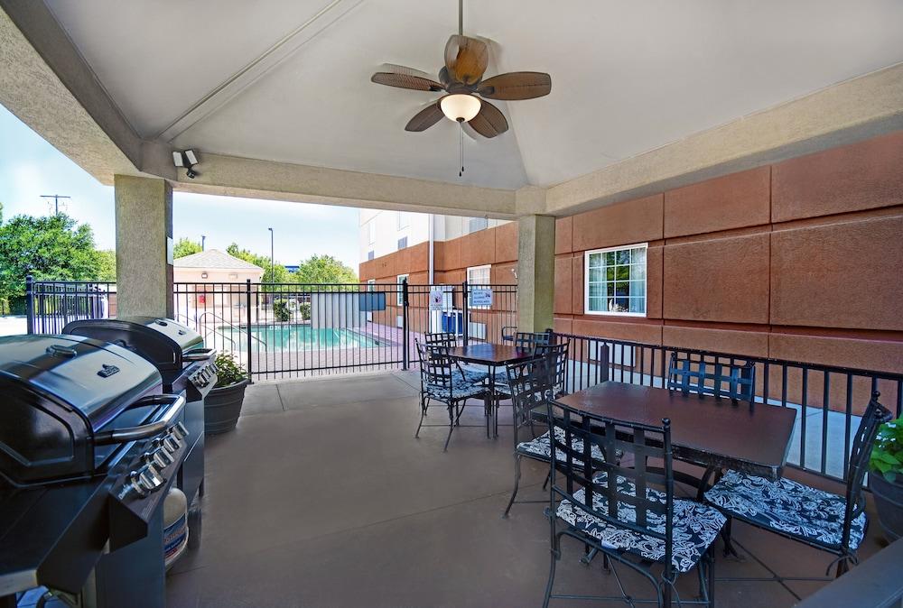 Candlewood Suites Columbia-Fort Jackson By Ihg Bagian luar foto