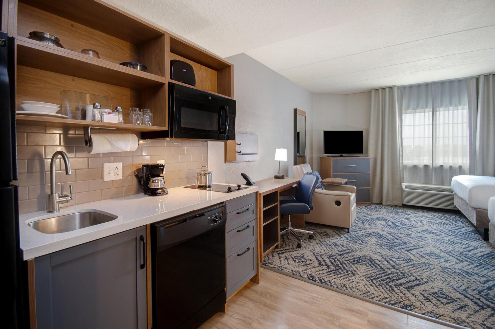 Candlewood Suites Columbia-Fort Jackson By Ihg Bagian luar foto