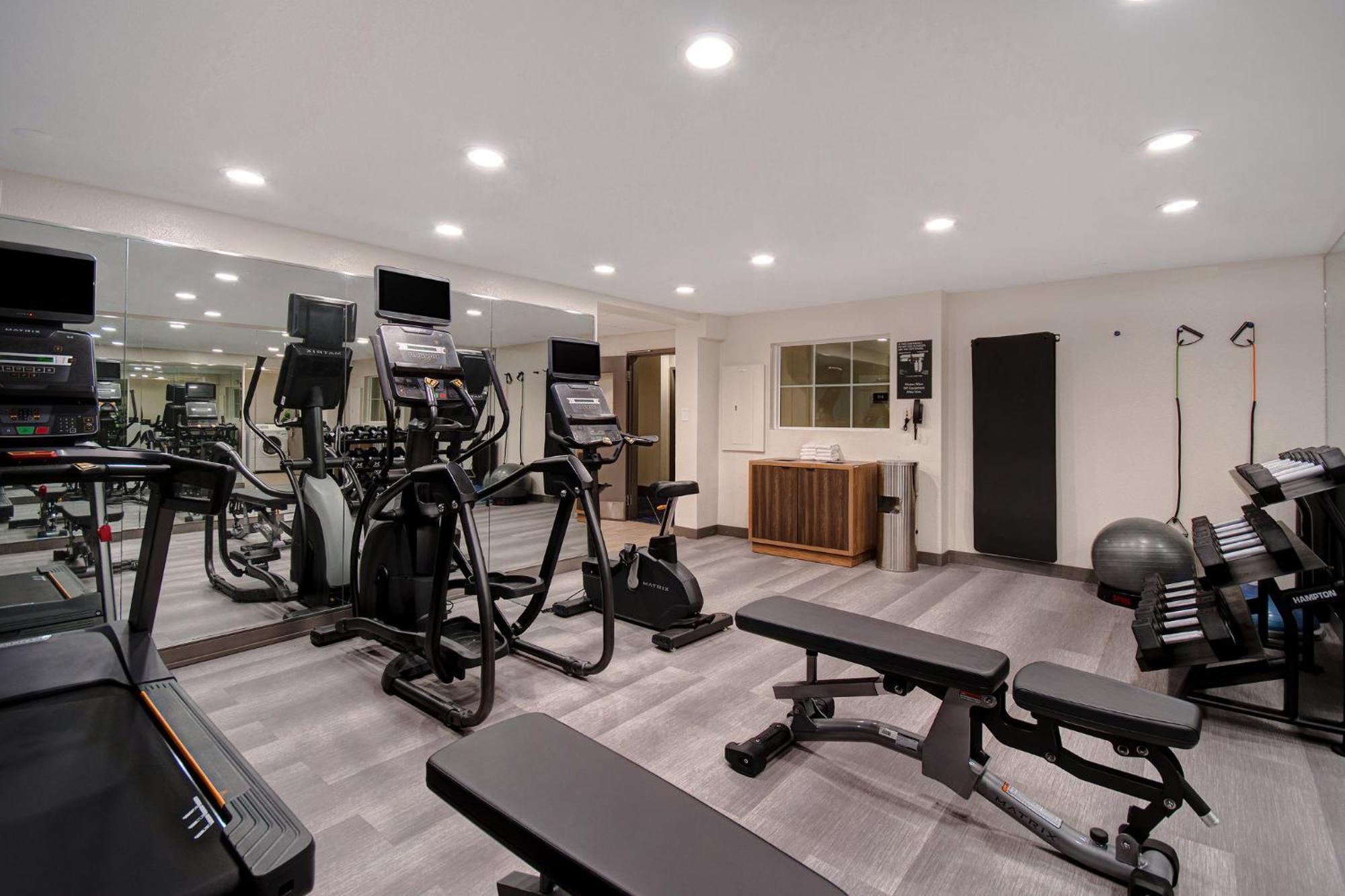 Candlewood Suites Columbia-Fort Jackson By Ihg Bagian luar foto